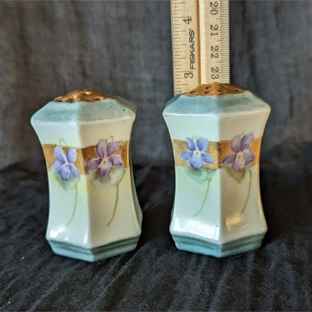 C.S. Prussia ~ Carl Schlegelmilch chip gold ceramic