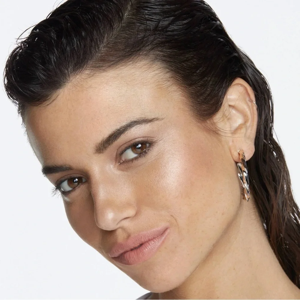 BECCA from peach skin