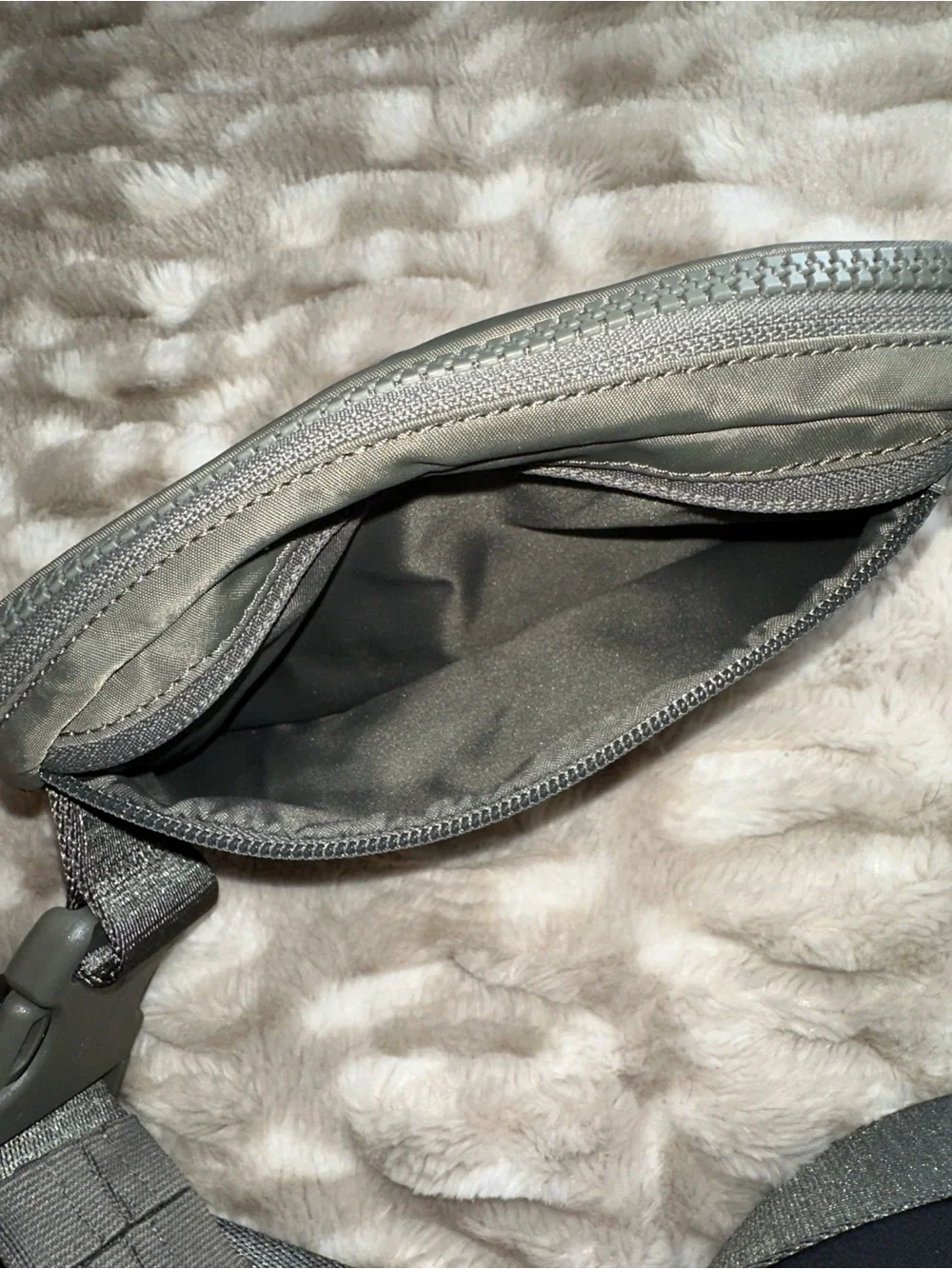 lululemon athletica tiny mark