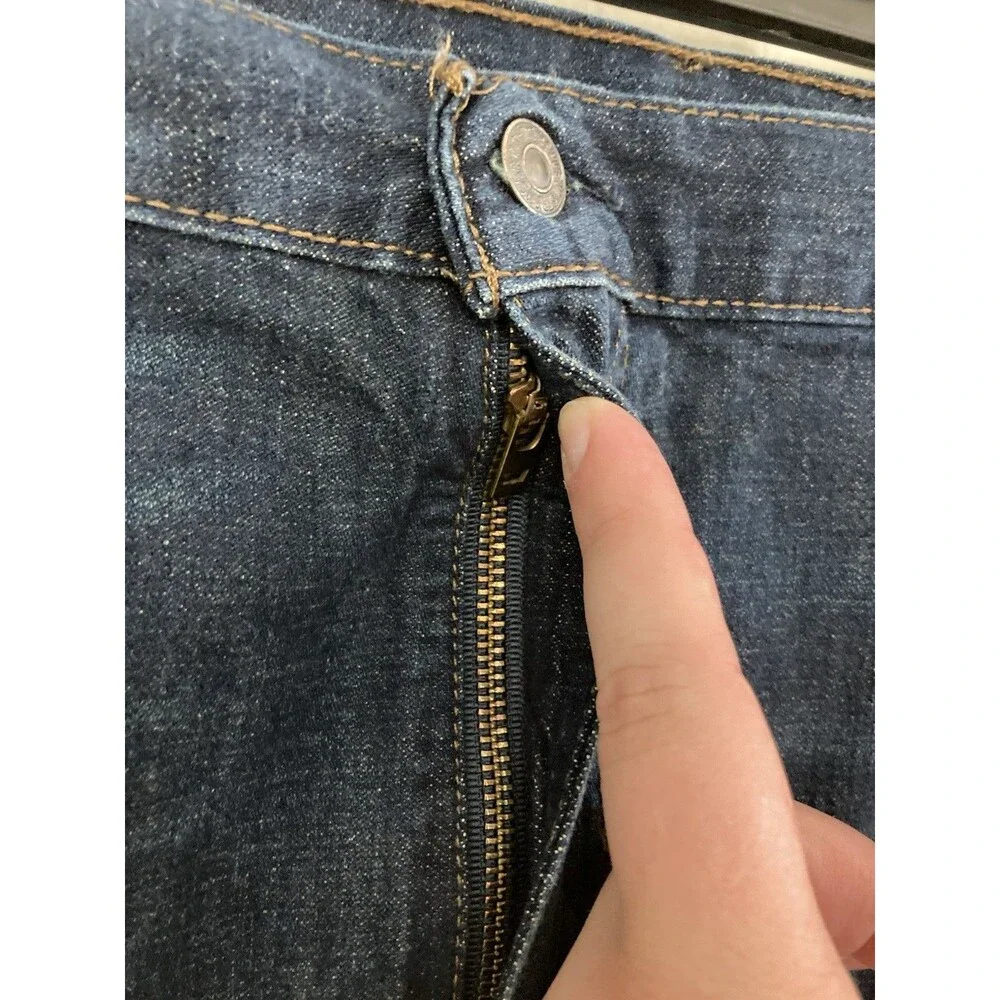 Levis this garment