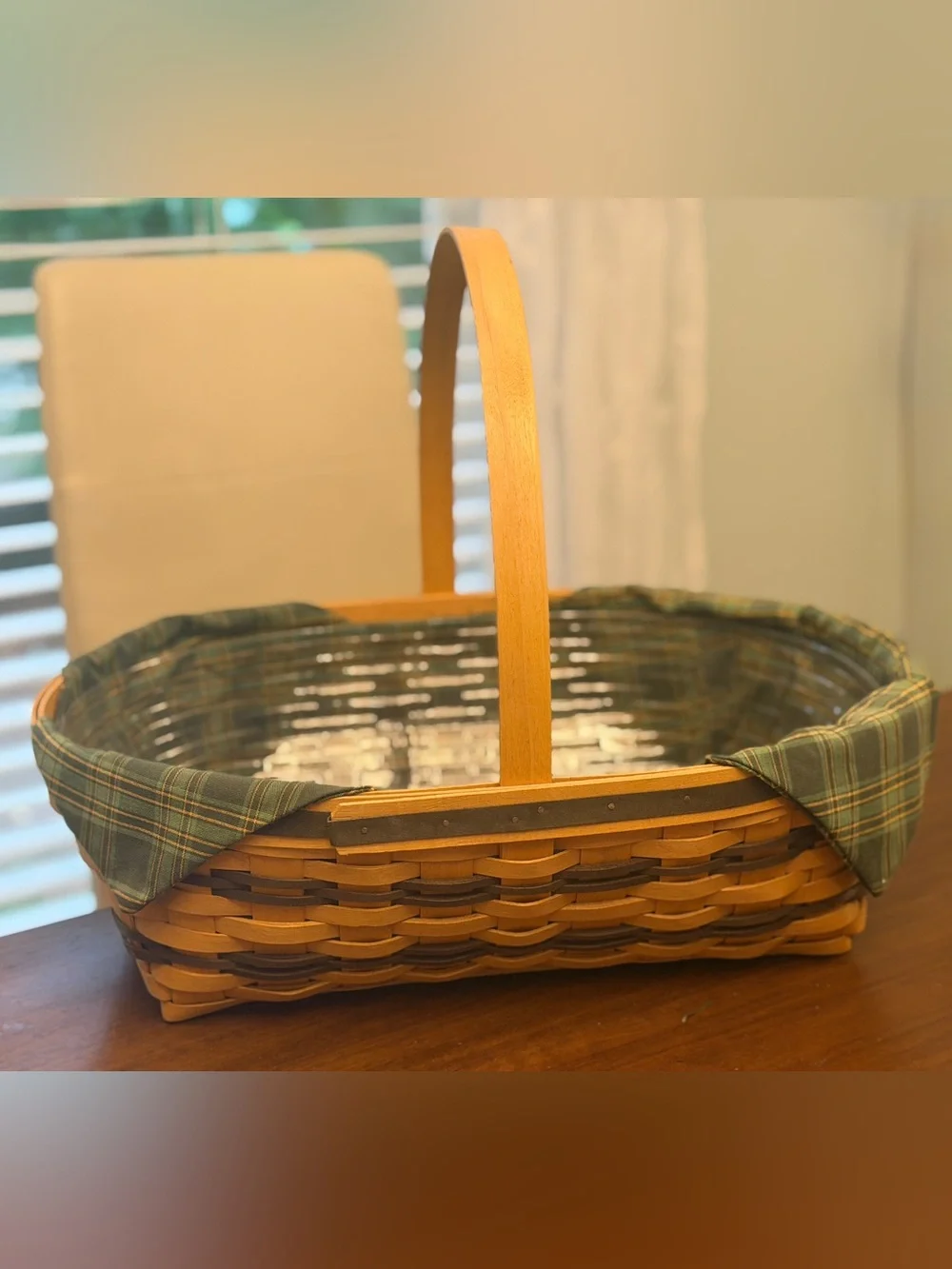 Longaberger Traditions Collection 1998 Hospitality Basket with Green Plaid Liner