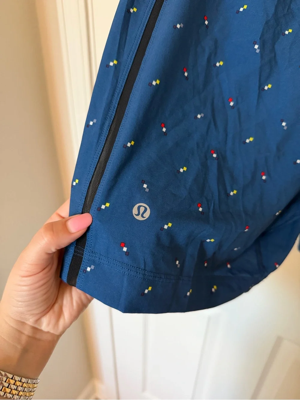 lululemon athletica brand medium
