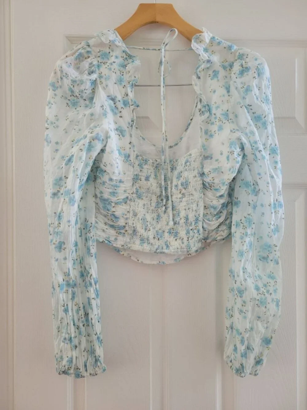 Free People Another Life White blue floral blouse size Large Romantic feminine