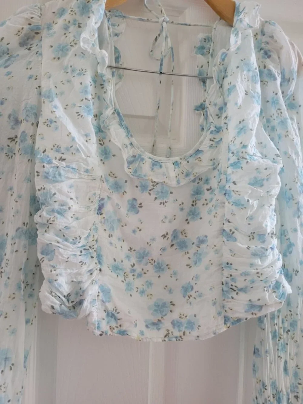 Free People Another Life White blue floral blouse size Large Romantic feminine