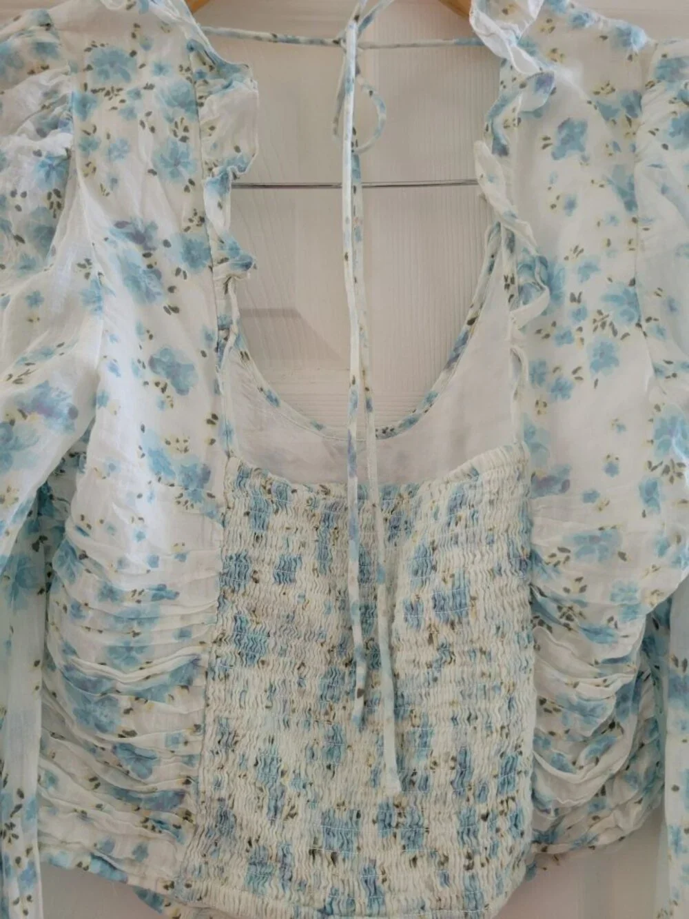 Free People Another Life White blue floral blouse size Large Romantic feminine