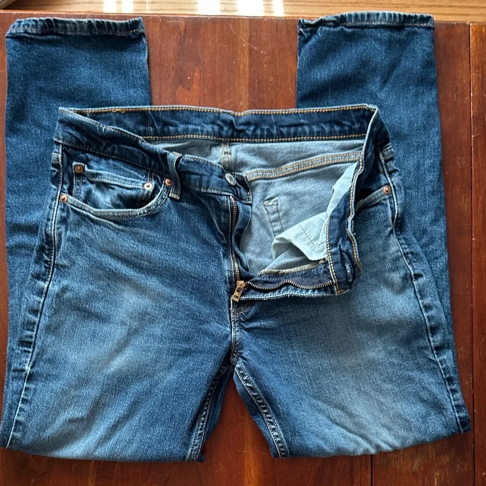 Levis Strauss minimalist work