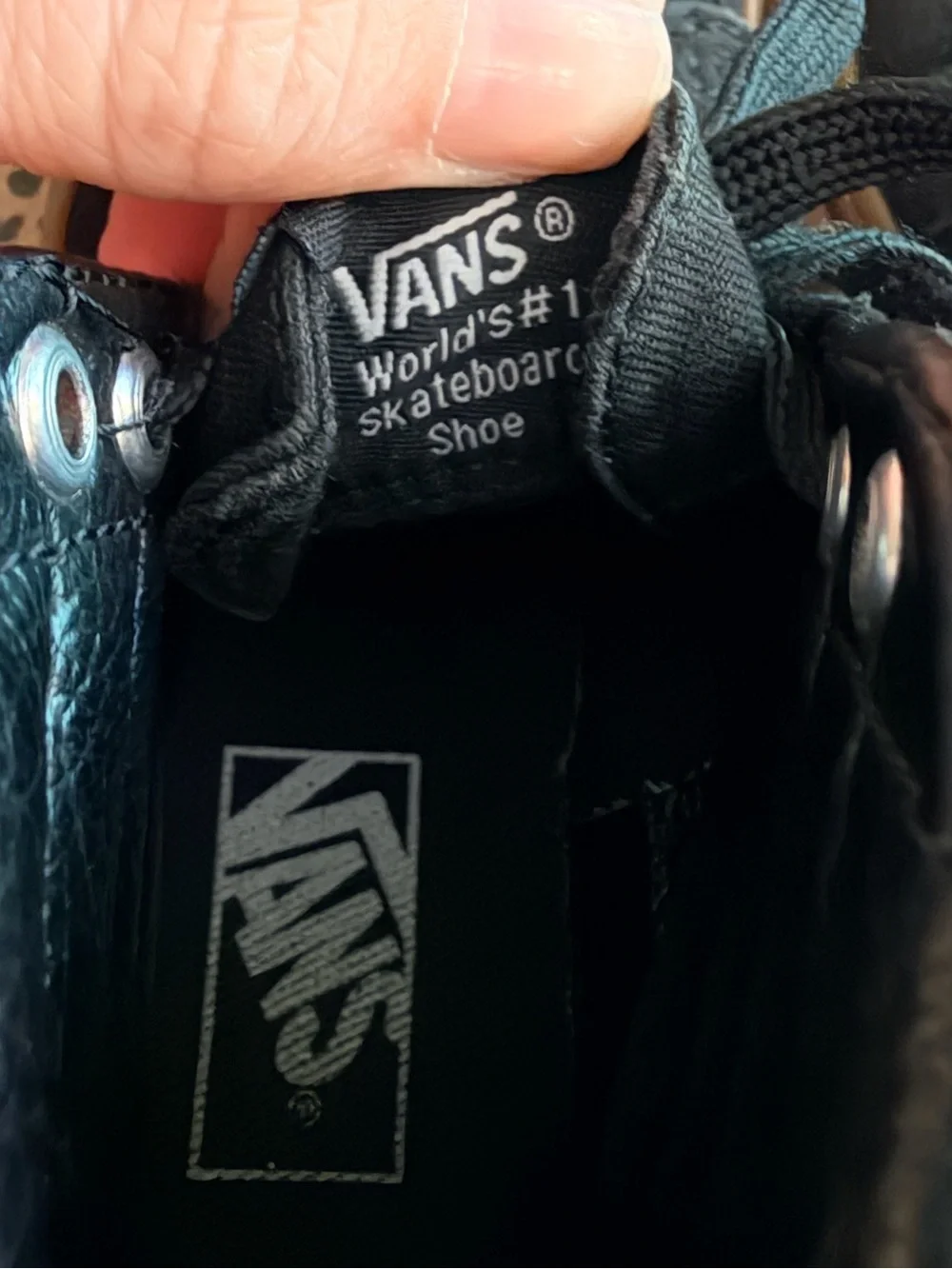 Vans Sk8-Hi Kids 12.5 Black on Black/ Gum Sole/ Back Zip