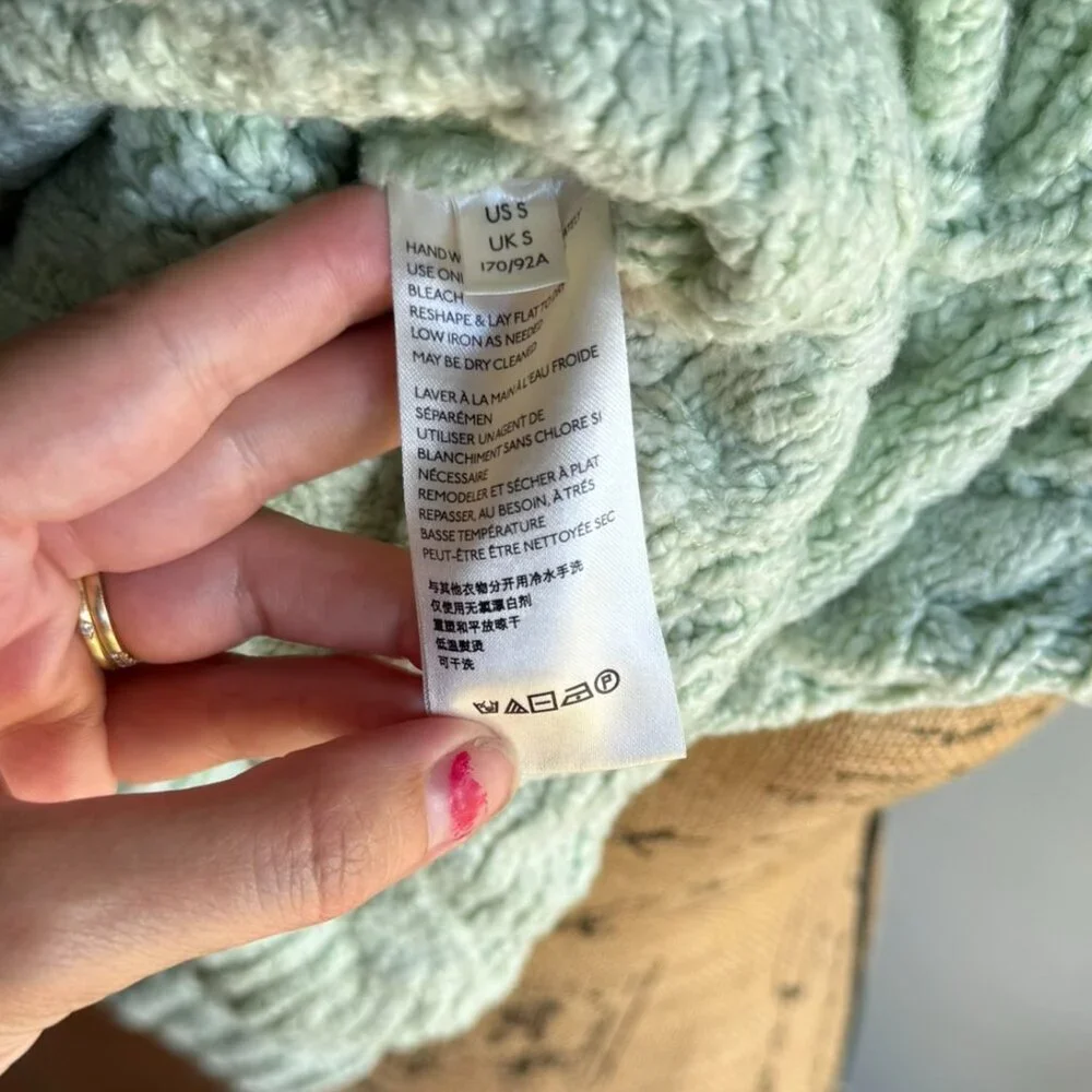 Free People details size