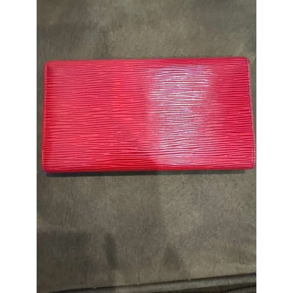 Louis Vuitton authentic louis