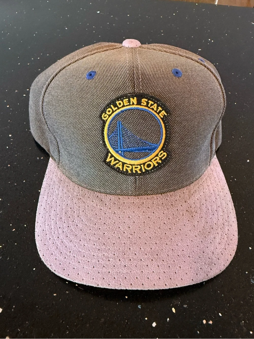 Golden State Warriors Logo Snapback Hat — Gray and Light Purple