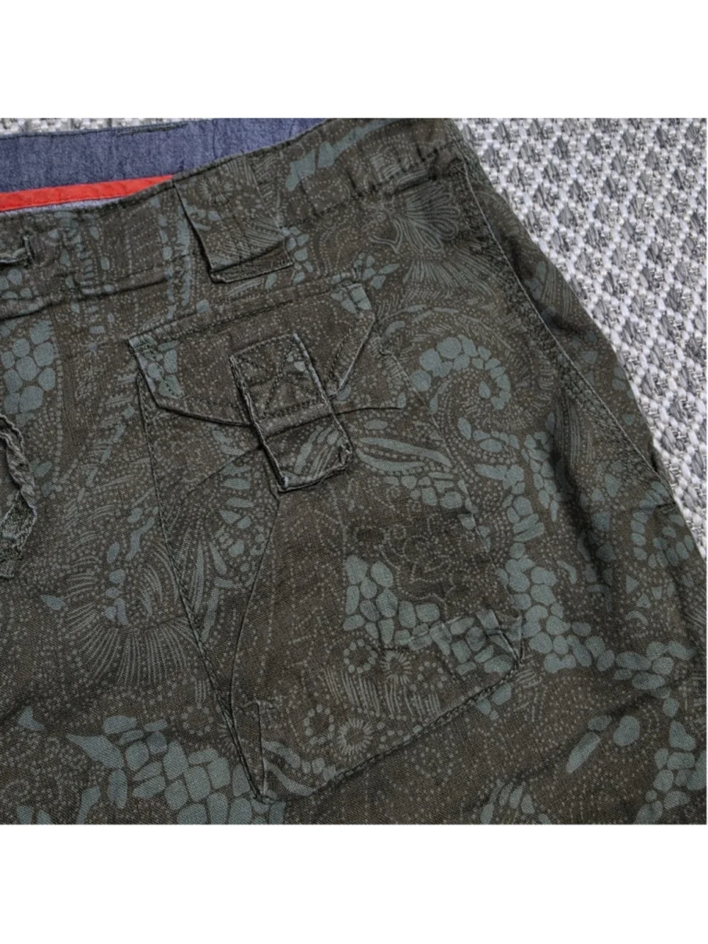 Sean John Cargo Shorts Men’s Size 40 Olive Green Linen Blend Printed Military