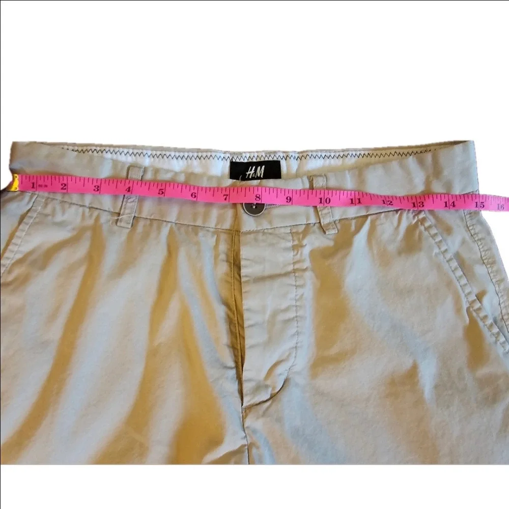 H & M Bermuda Shorts Size 32