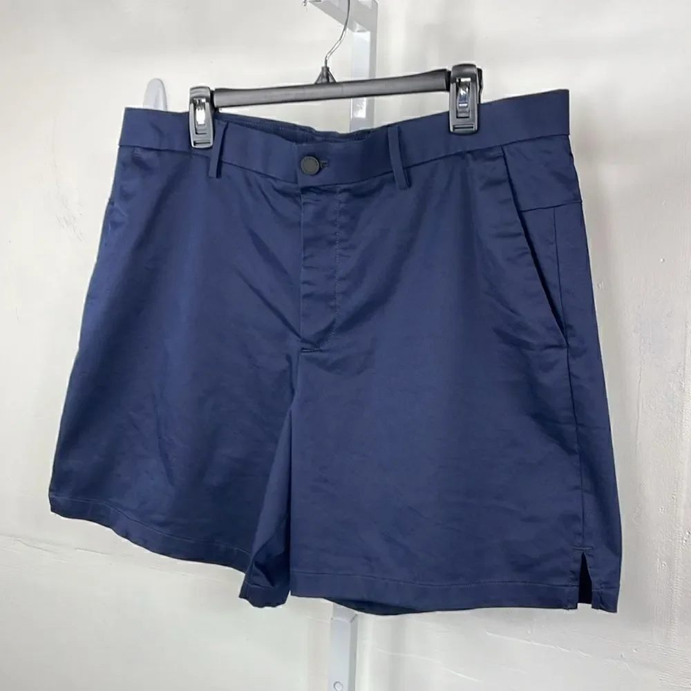 Banana Republic Aiden Shorts Navy size 38”