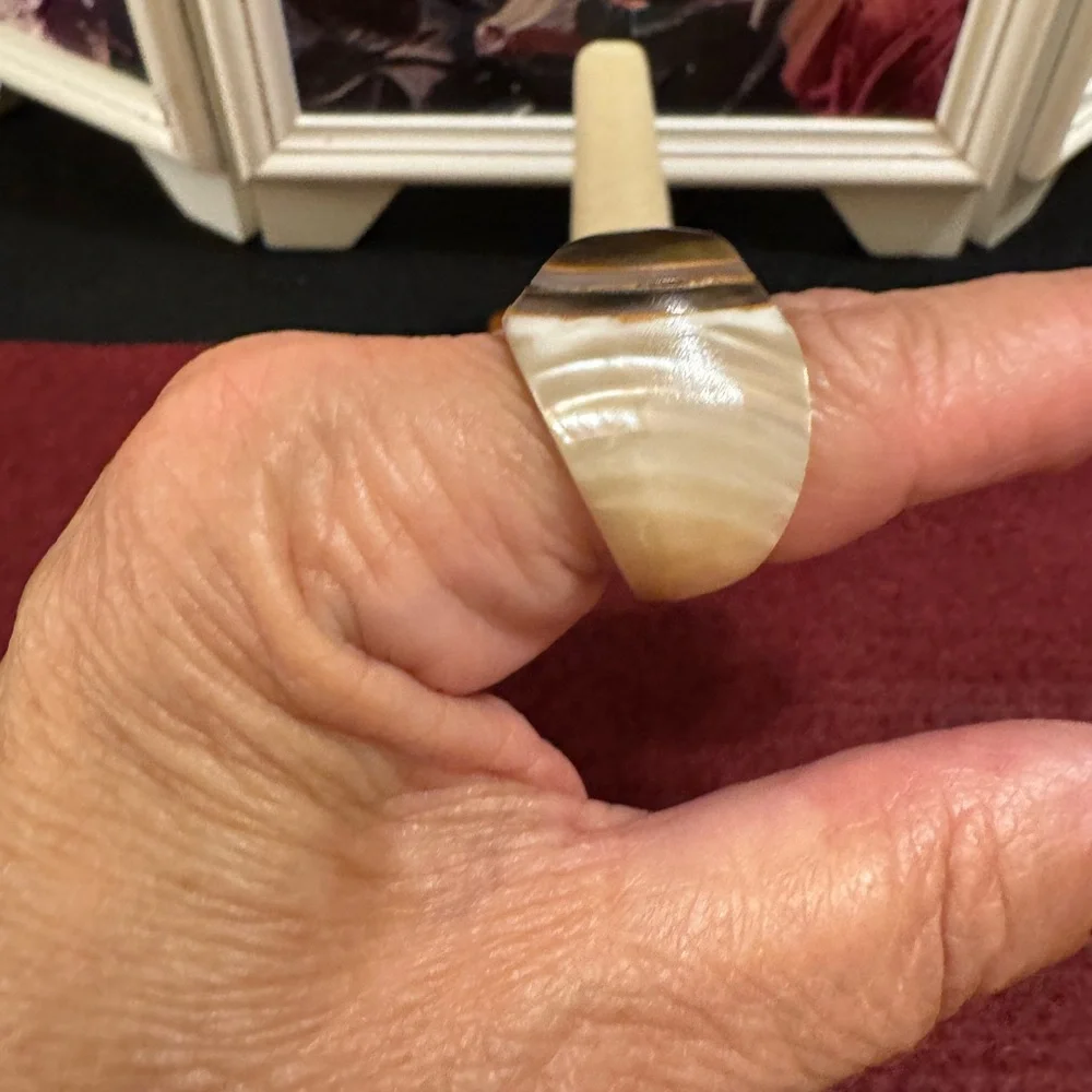 N/A beautifully carved