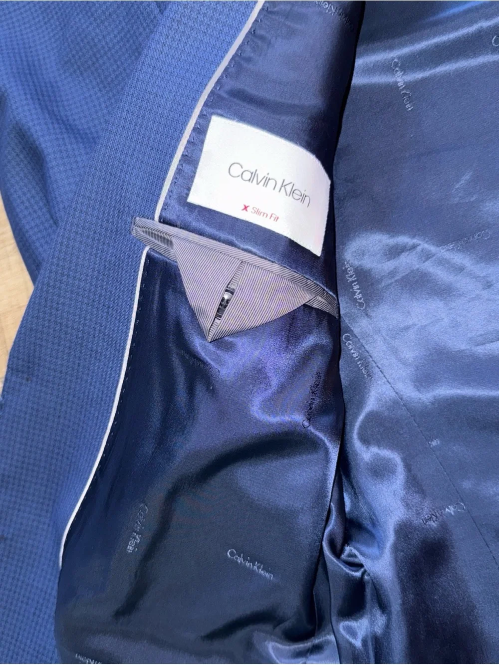 Calvin Klein slim fit Men's Blue Two-Button Blazer size 40R