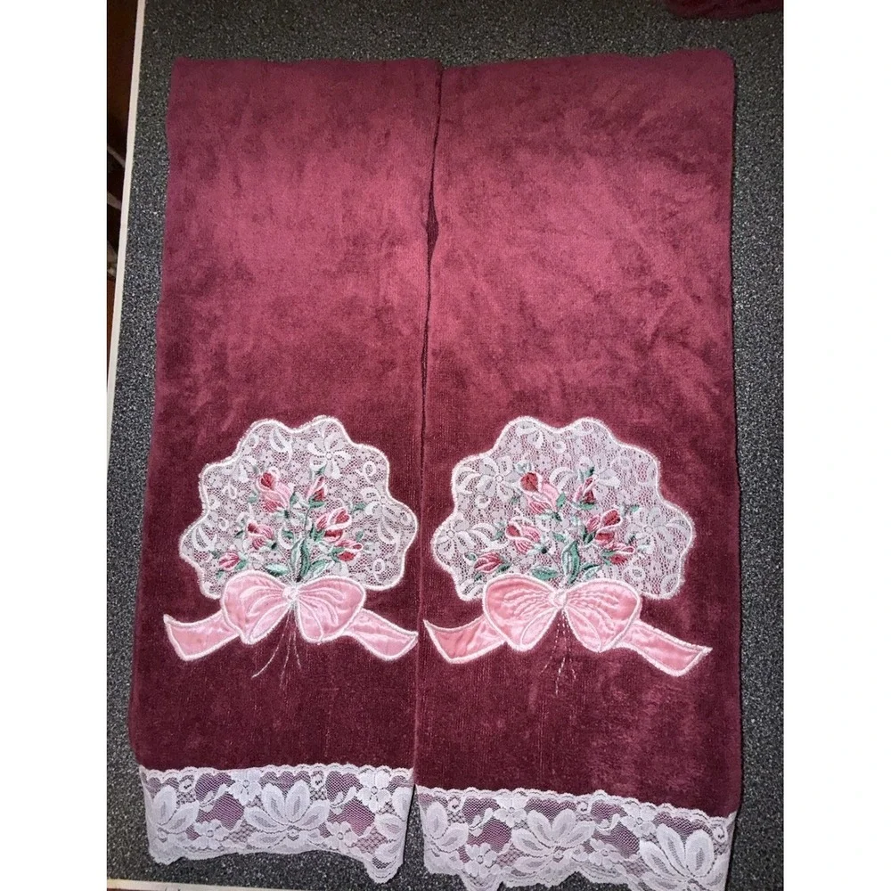 Vtg Embroidered JC Penny's Home Collection Maroon  Towels 2 Bath /2 Hand/ 2 Wash