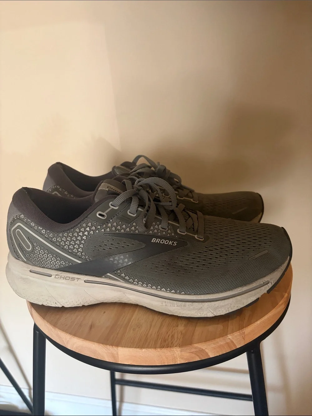 Brooks Men's Running Shoes - Gray