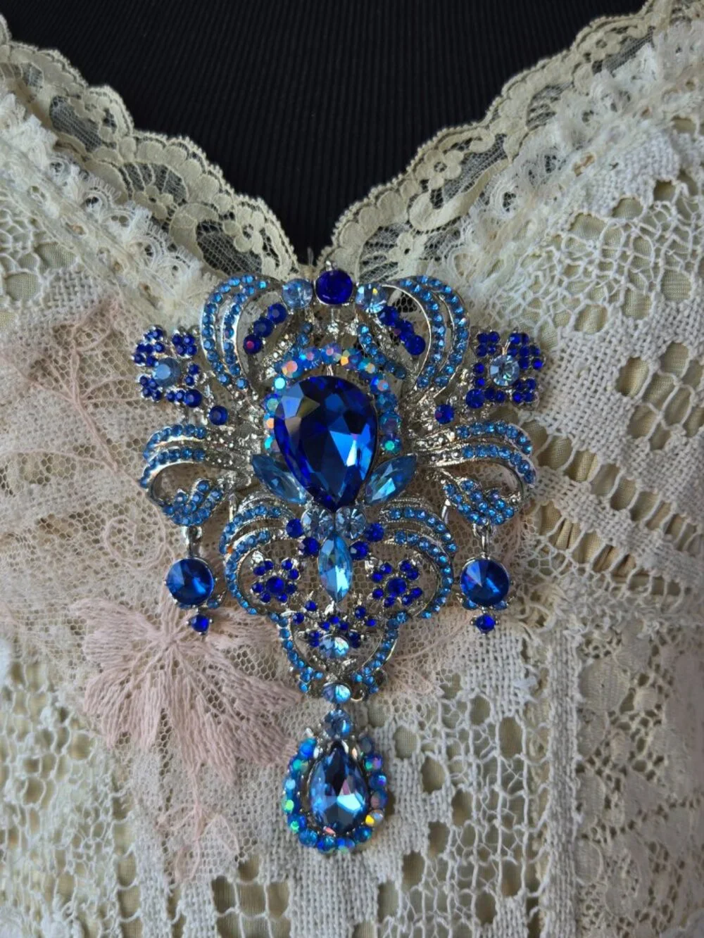 N/A bejewelled blue