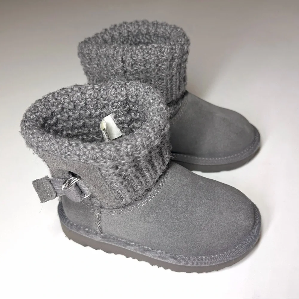 UGG excellent pre