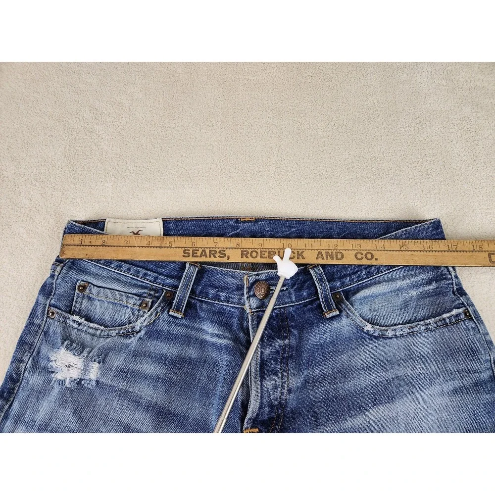 Hollister size frayed ask