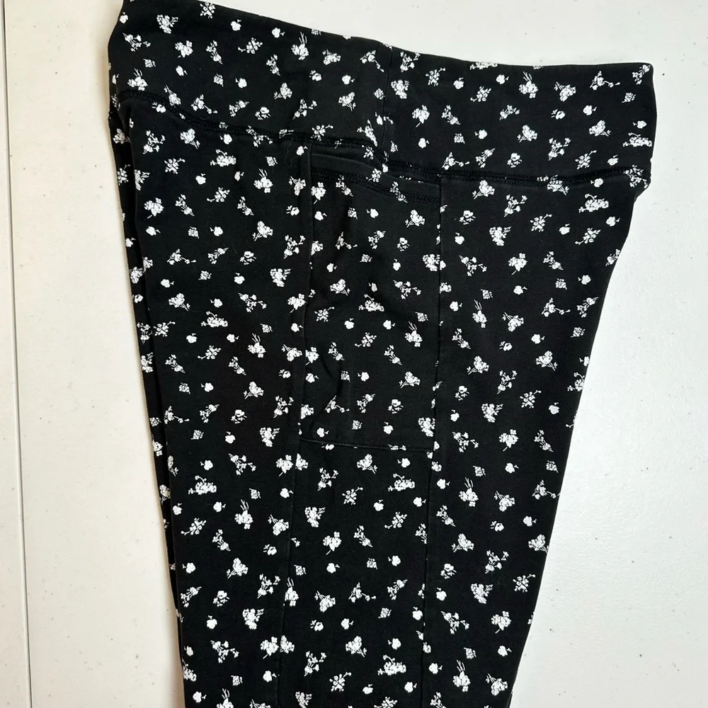 Hollister waist approx