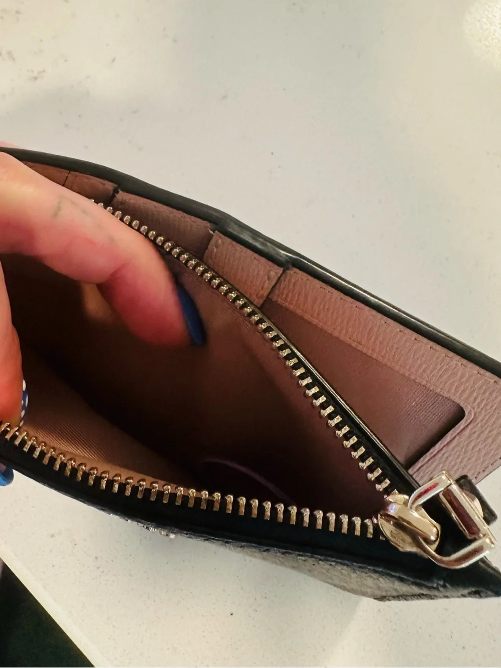 kate spade sleek pebble
