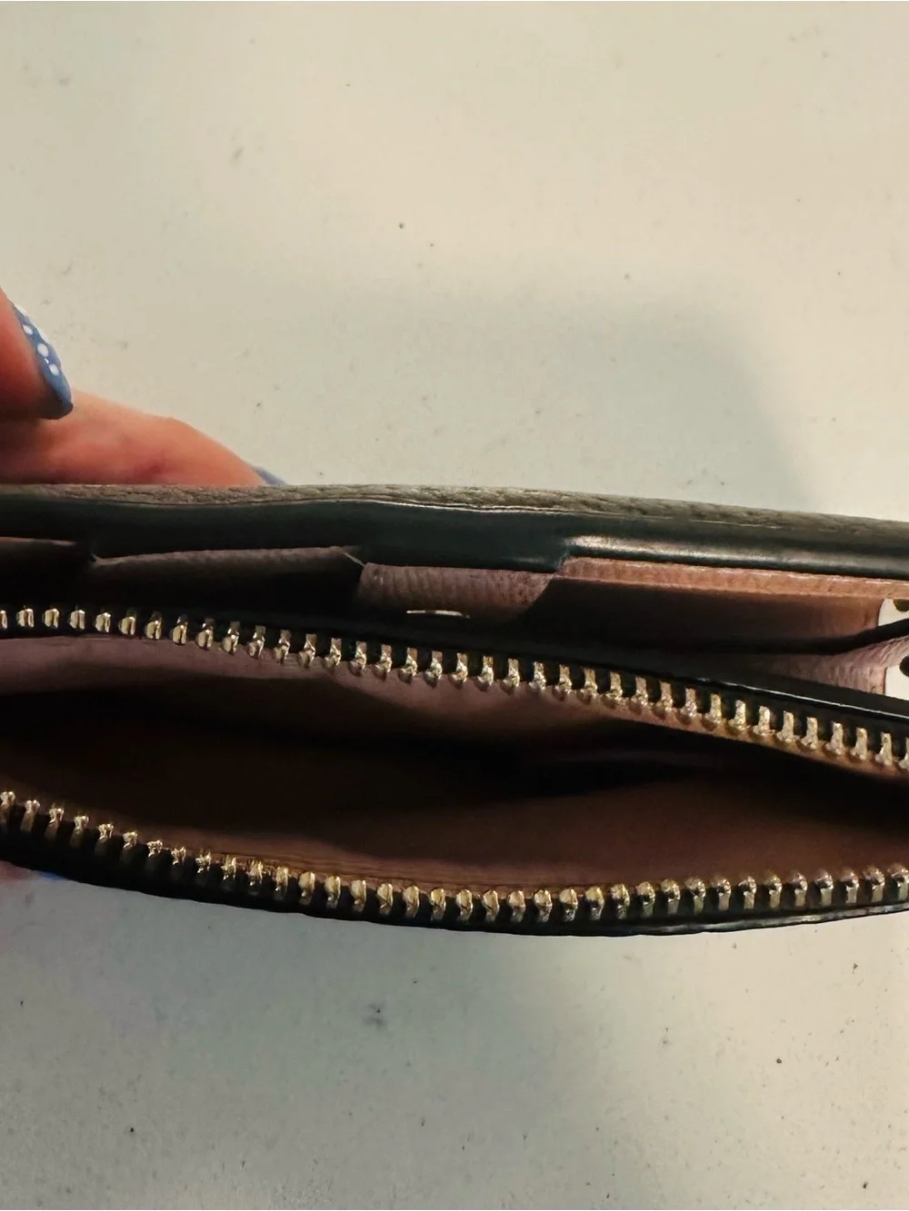 kate spade sleek pebble