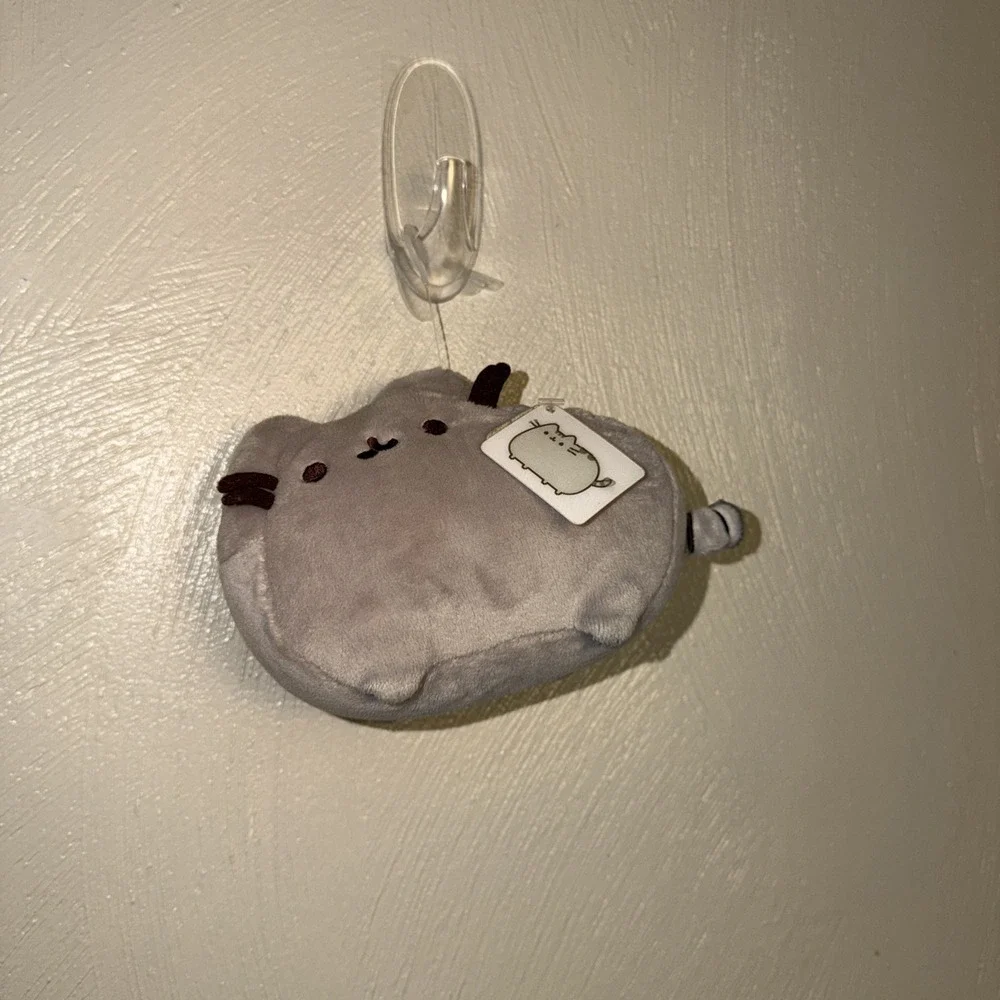 Pusheen The Cat up your