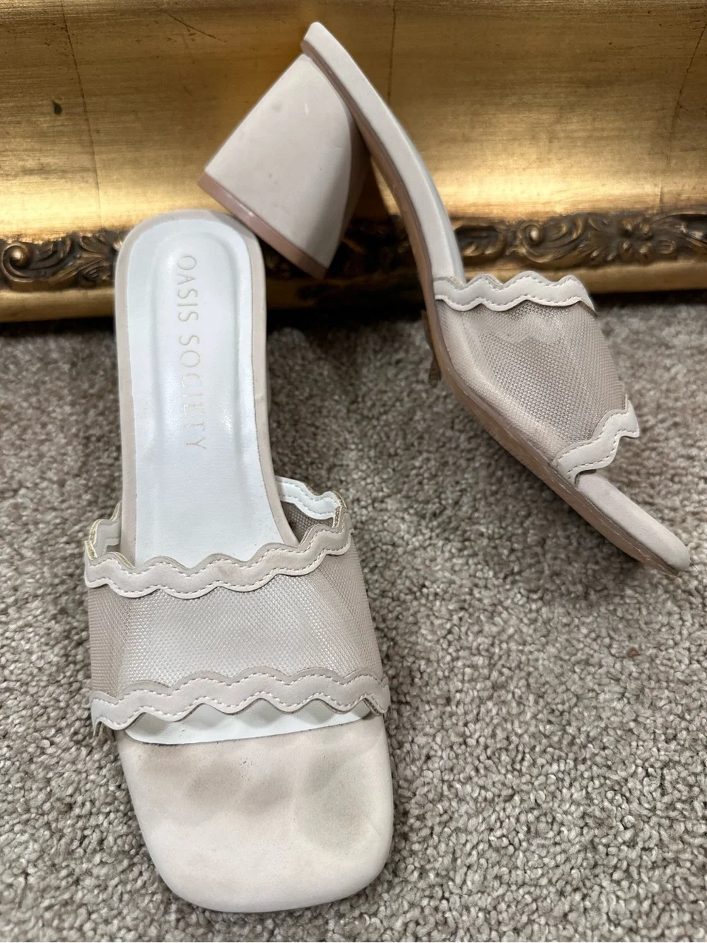 Oasis Society The Trina Scalloped Mesh Block Heel Vegan Leather Size 7.5 $42
