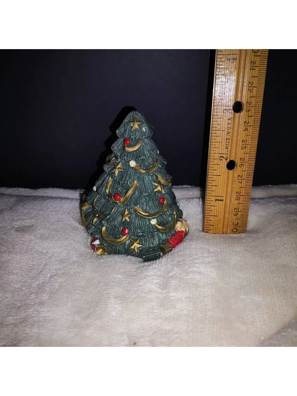 Windsor Collection 3” Christmas Tree Collectible Hinged Opens To Santa