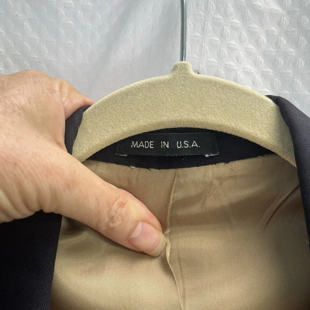Mark Shale 100% Wool Navy Blue Blazer XL Long Gold Buttons Classic USA