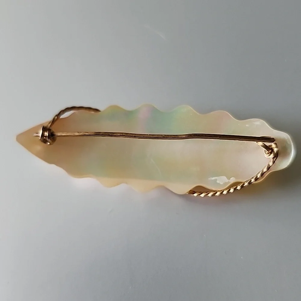 Vintage Handcrafted JENNIE NAME brooch Leaf Shell