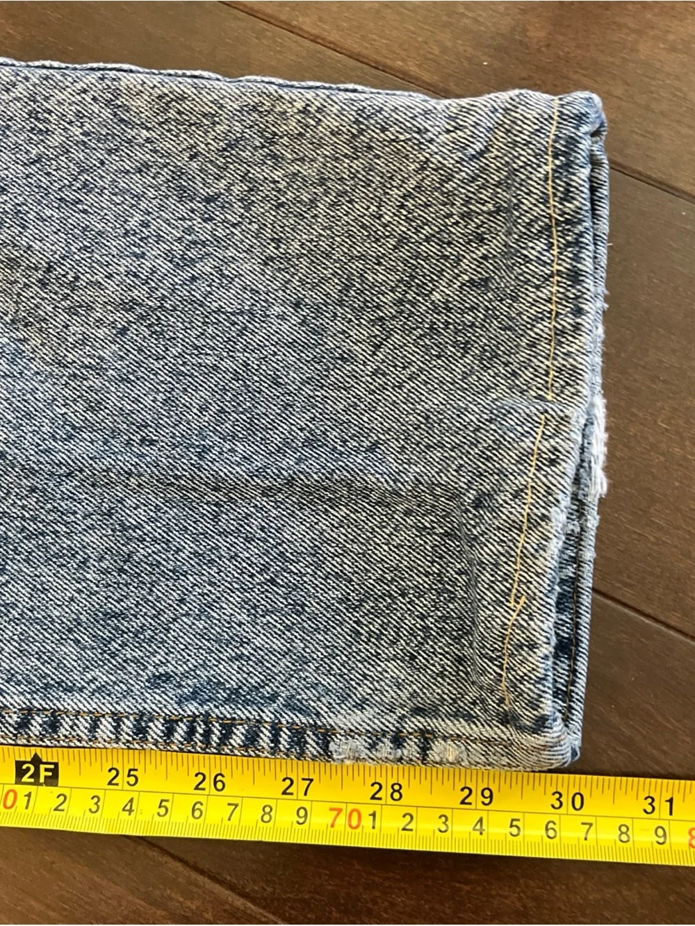 Levis relaxed light
