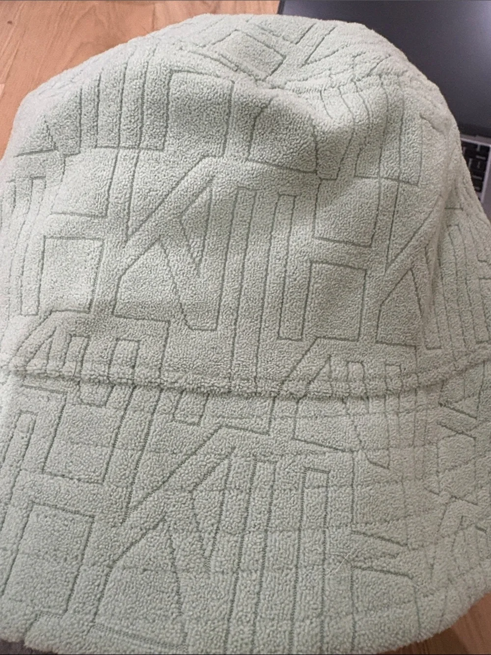 Kith mint green