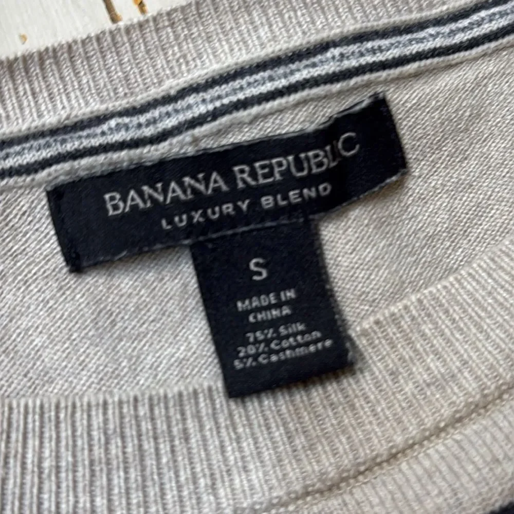 Banana Republic excellent pre