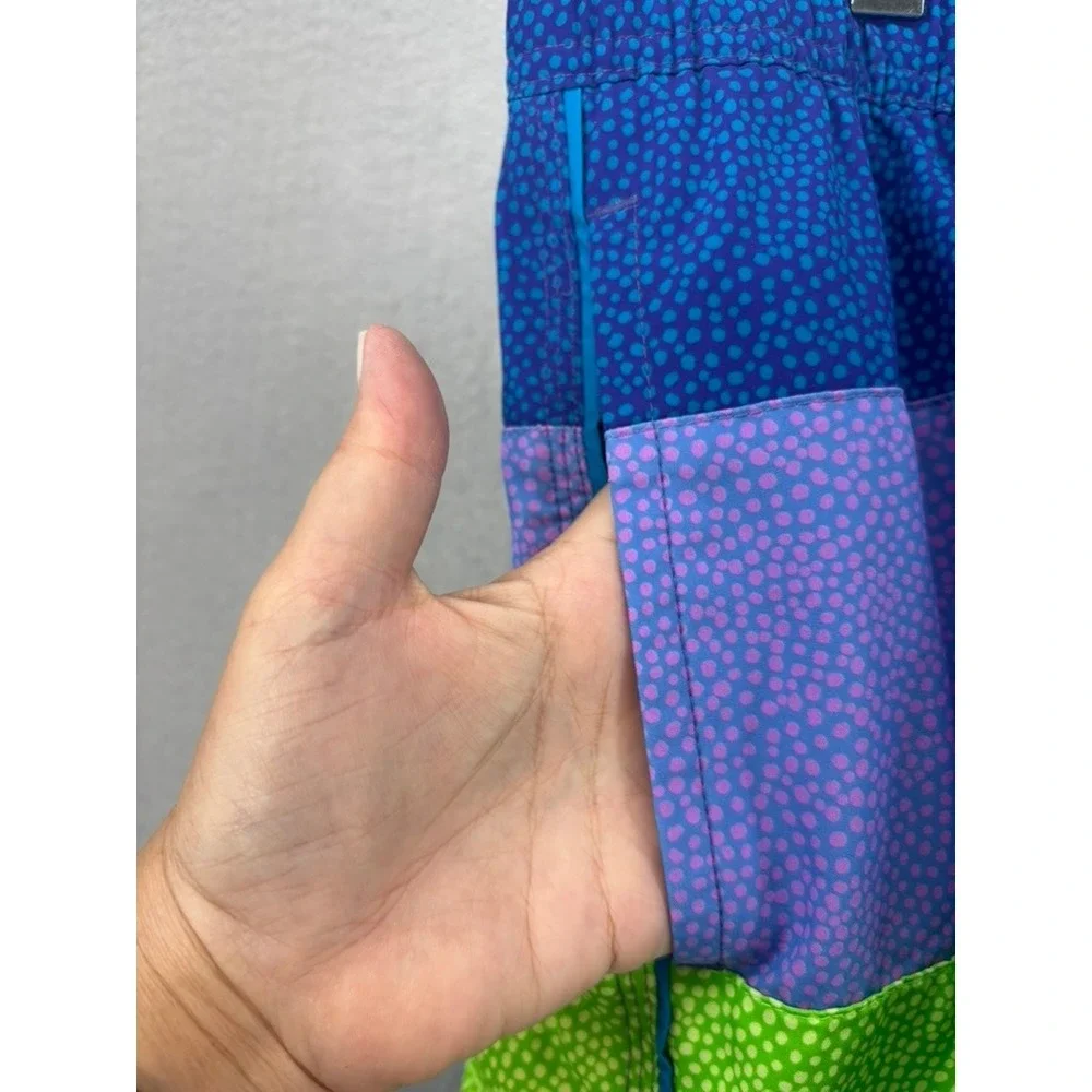 Vineyard Vines vibrant board