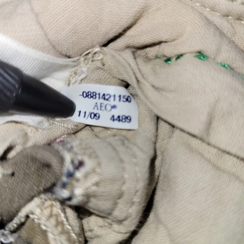 American Eagle Outfitters accuracy pictures smoke
