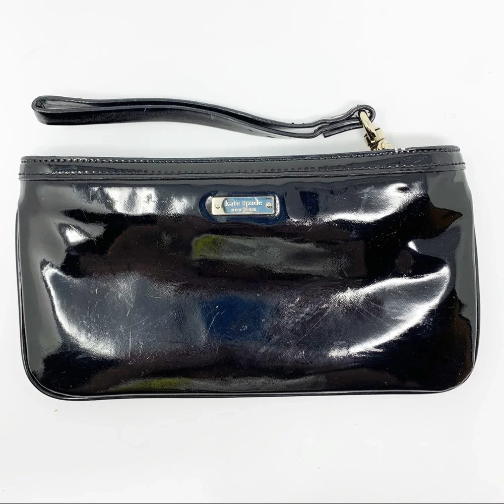 Kate Spade‎ black patent bow wristlet