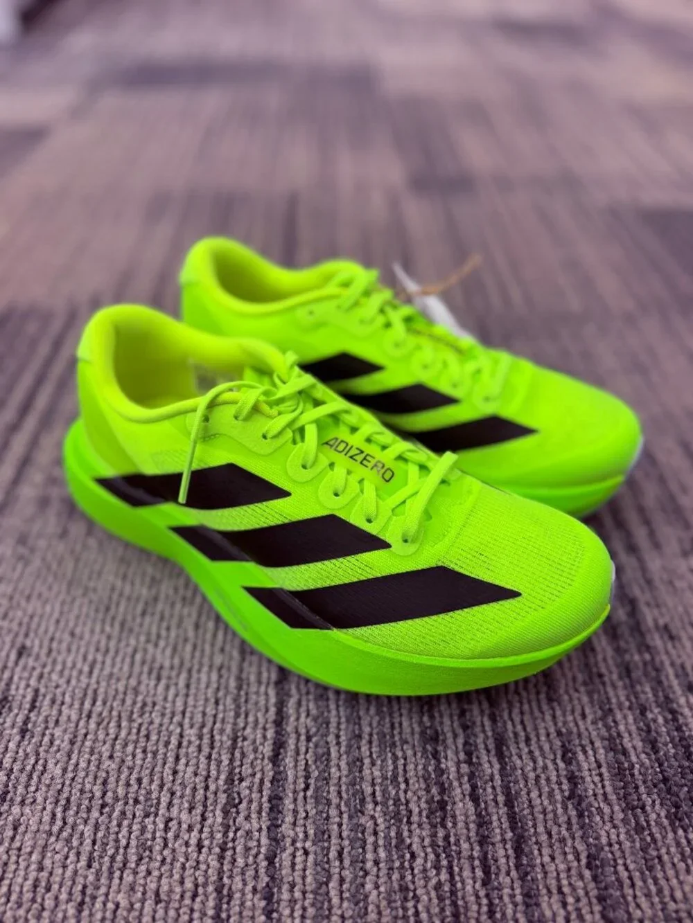 ✨ Adidas Adizero Evo SL - Women's 7 / Men's 5.5 - Neon Yellow / Black - NEW ✨