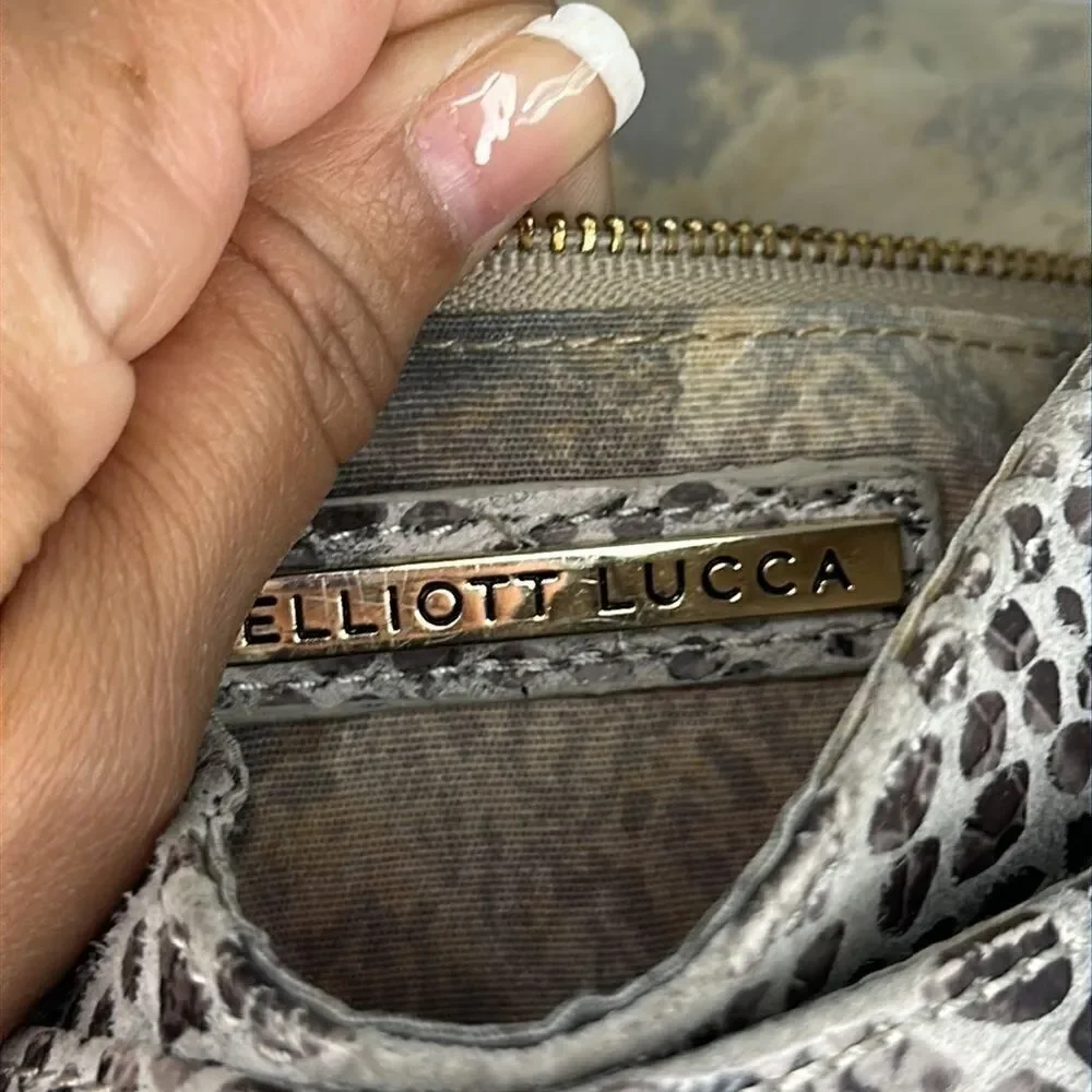 Elliott Lucca adjustable strap