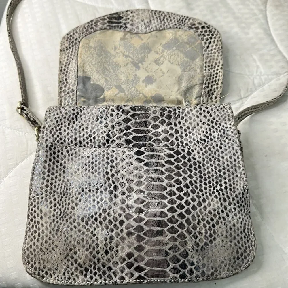 Elliott Lucca adjustable strap