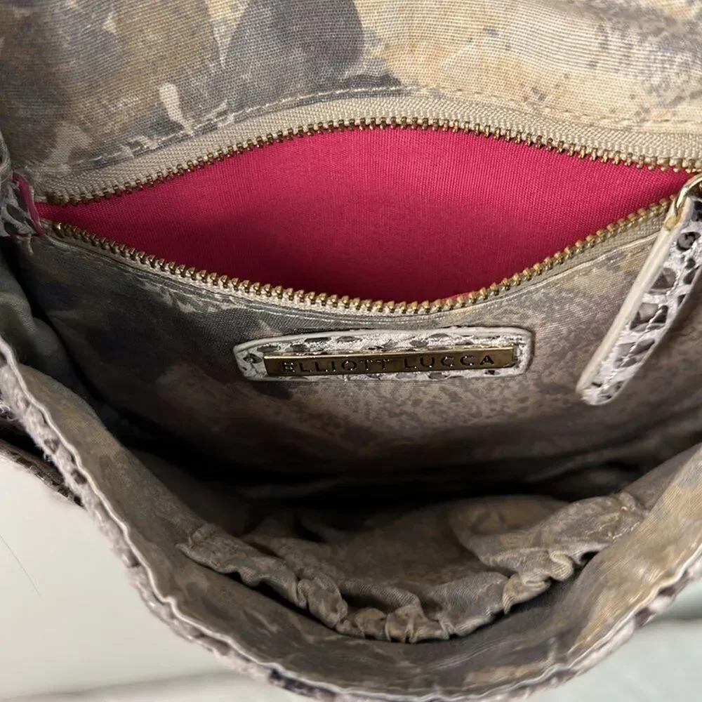 Elliott Lucca adjustable strap