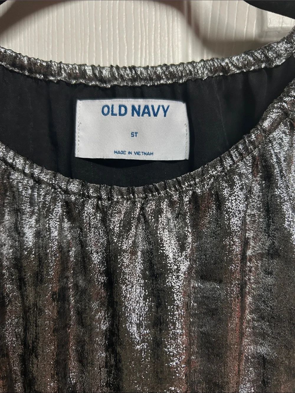 Old Navy pair waist