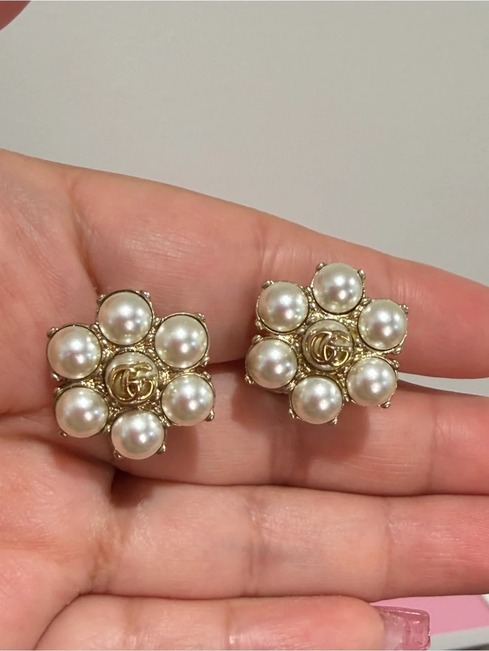 Gucci Pearl Flower Clip-On Earrings