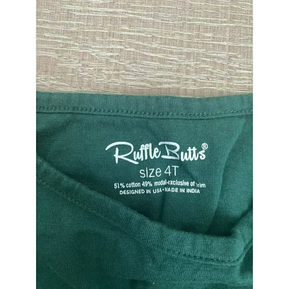 Rufflebutts #green #holiday