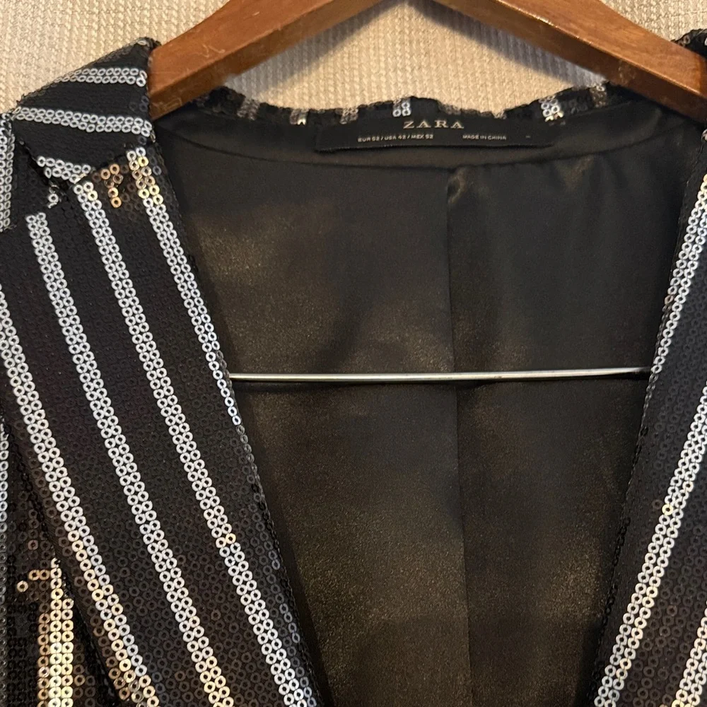 Zara lined black