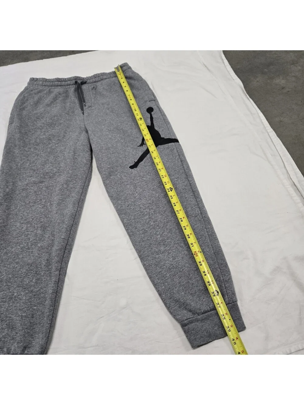 EUC Men's MEDIUM Air Jordan Jumpman Logo Sweatpants Grey Fleece Joggers Pockets