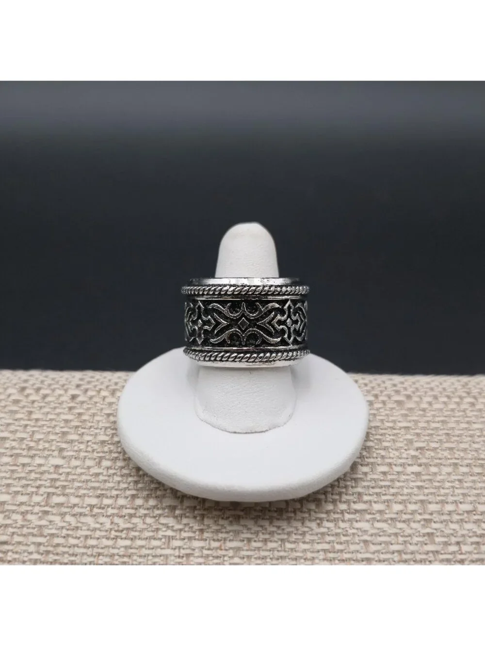 Size 8.75 Oxidized Filigree Wide Statement Band Ring A8100