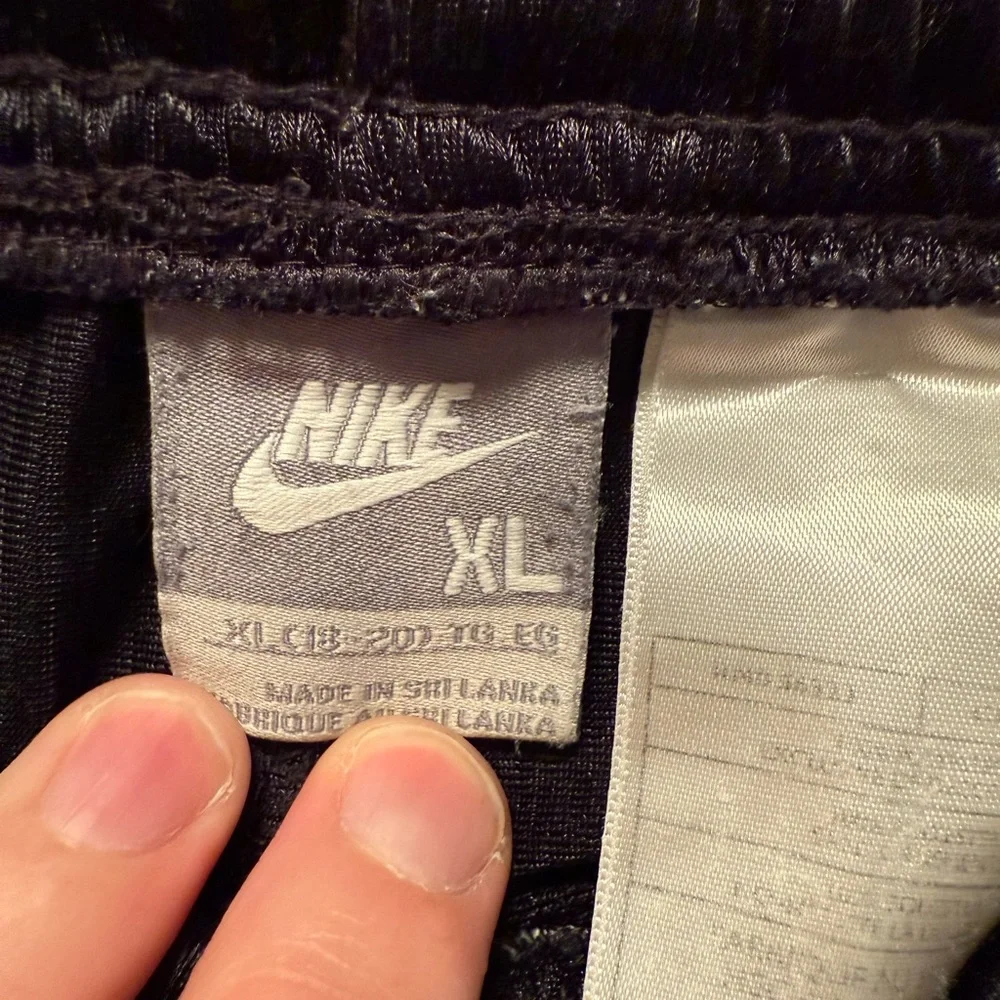 Nike black white