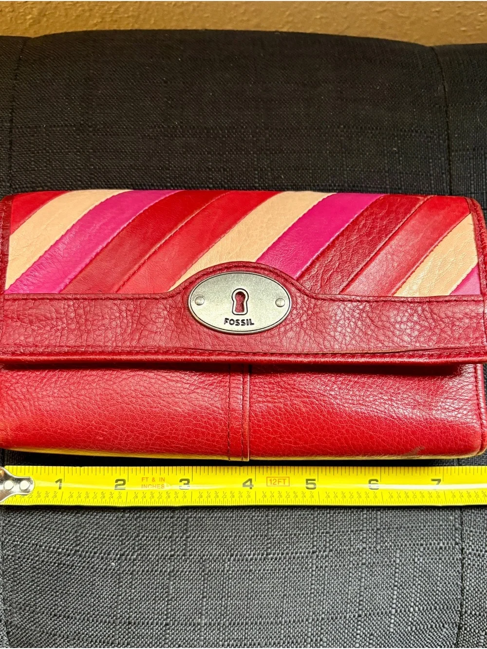 Fossil clutch vibrant